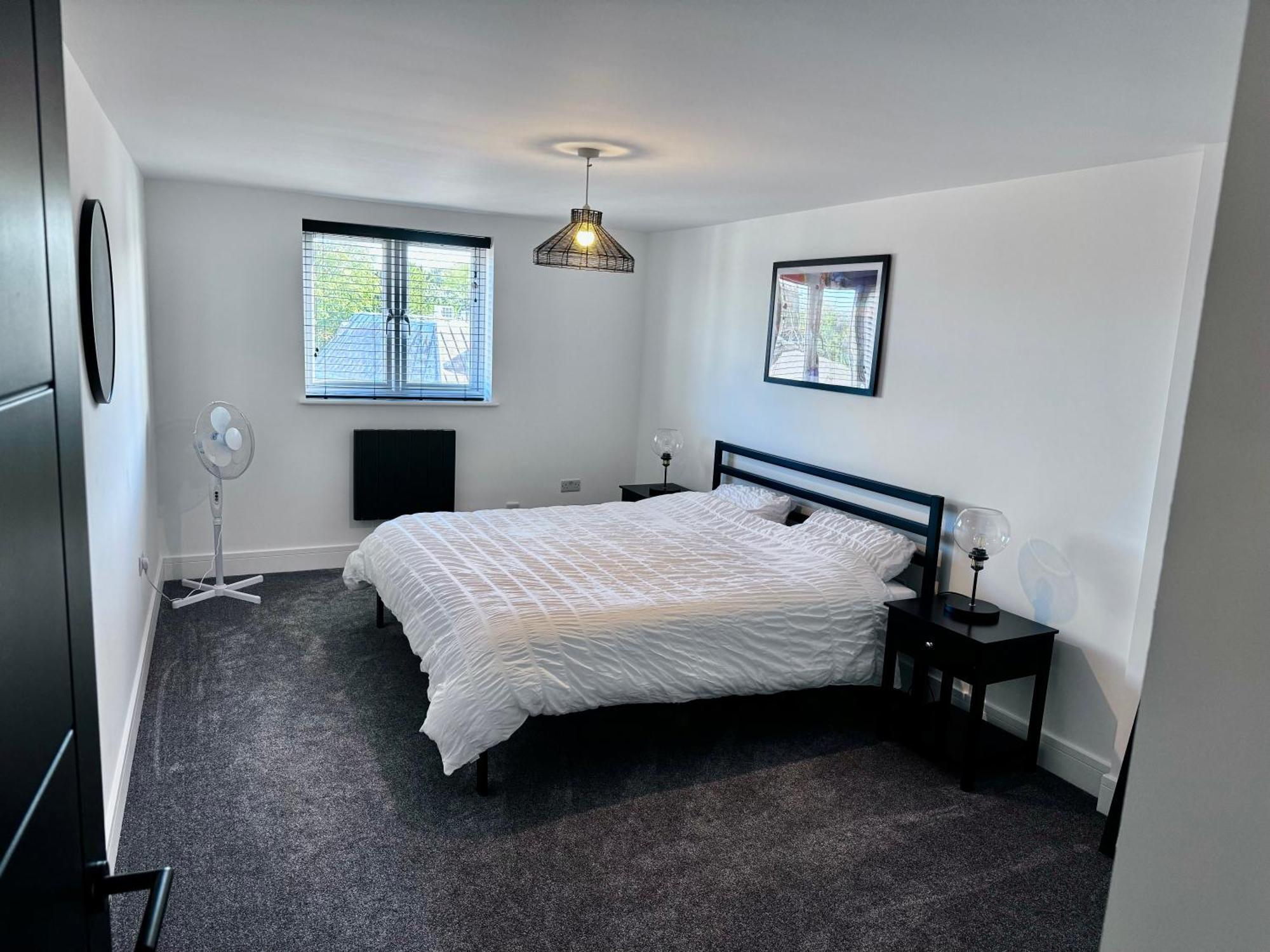 New 2 Bed Apartment In Royston High St 外观 照片